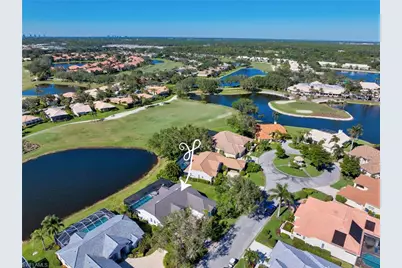 28450 Rochester Ct, Bonita Springs, FL 34135 - Photo 4