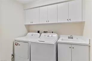 1001 Arbor Lake Dr, Naples, FL 34110 - Photo 20