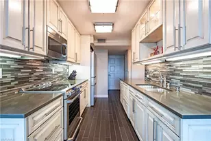 3003 Gulf Shore Blvd N, Naples, FL 34103 - Photo 6