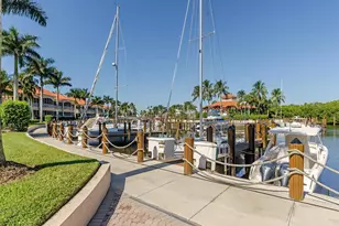 5080 Yacht Harbor Cir, Naples, FL 34112 - Photo 22