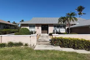 327 Conners Ave, Naples, FL 34108 - Photo 4