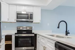 5745 Foxlake Dr, North Fort Myers, FL 33917 - Photo 6