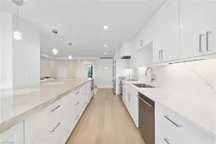 2318 Gulf Shore Blvd N, Naples, FL 34103 - Photo 6