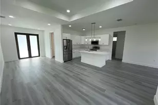 615 Addison St E, Lehigh Acres, FL 33974 - Photo 4