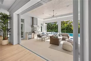 696 Fountainhead Ln, Naples, FL 34103 - Photo 10