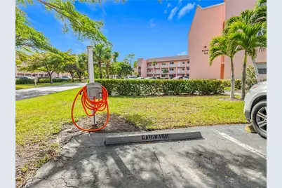 170 Turtle Lake Ct #211, Naples, FL 34105 - Photo 20