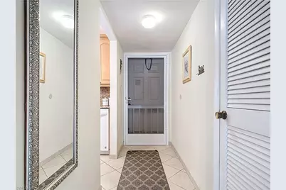 170 Turtle Lake Ct #211, Naples, FL 34105 - Photo 6