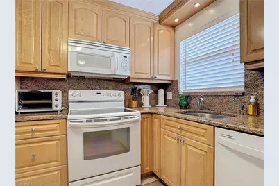 170 Turtle Lake Ct #211, Naples, FL 34105 - Photo 2