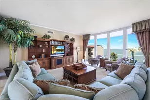 700 La Peninsula Blvd, Naples, FL 34113 - Photo 4