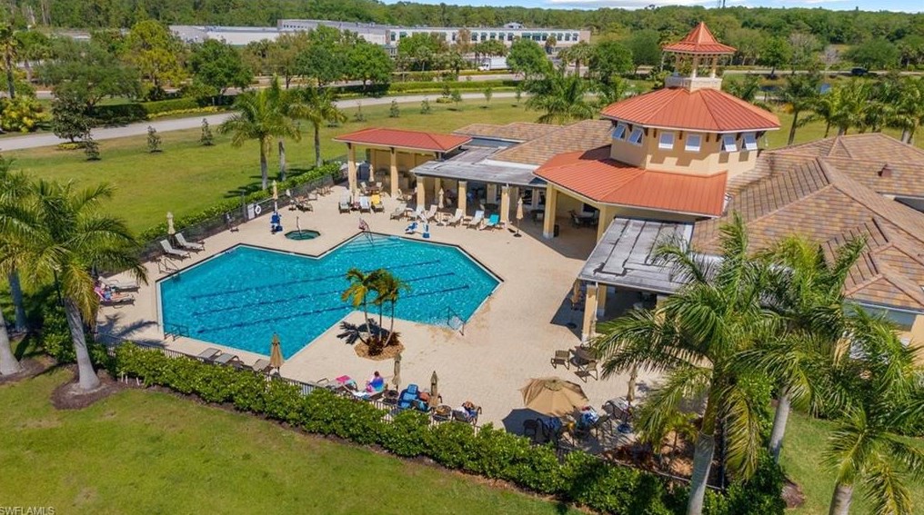 2305 Summersweet Dr, Alva, FL 33920