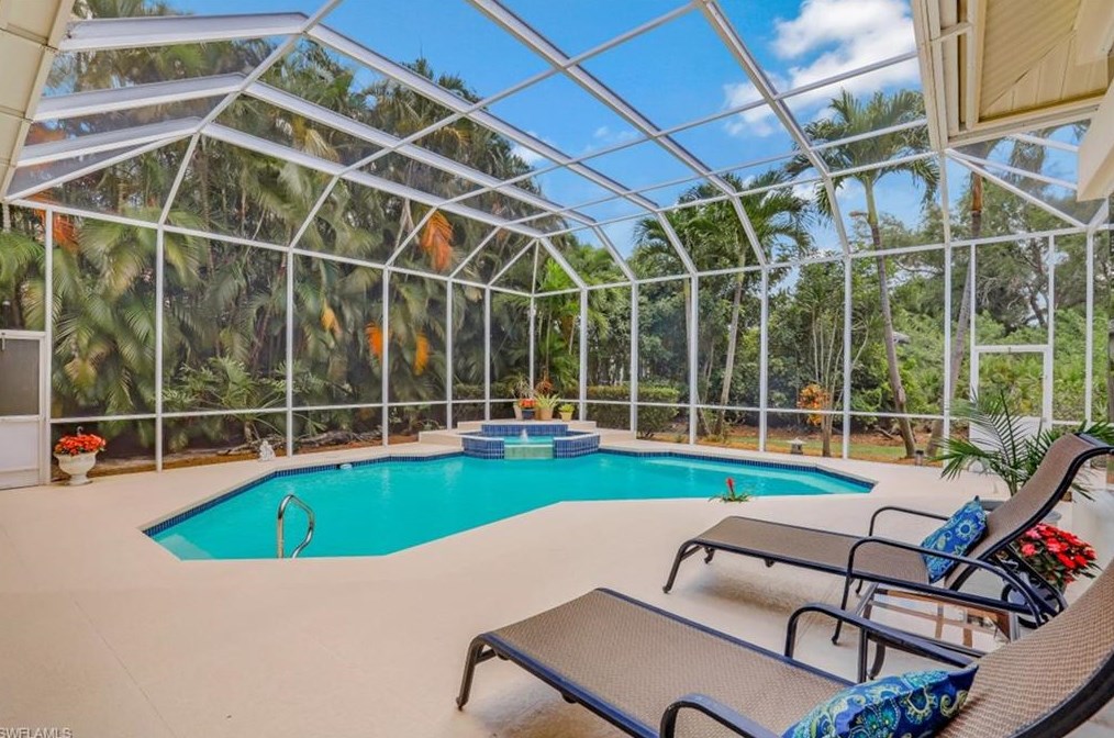 3950 Lakemont Dr, Bonita Springs, FL 34134