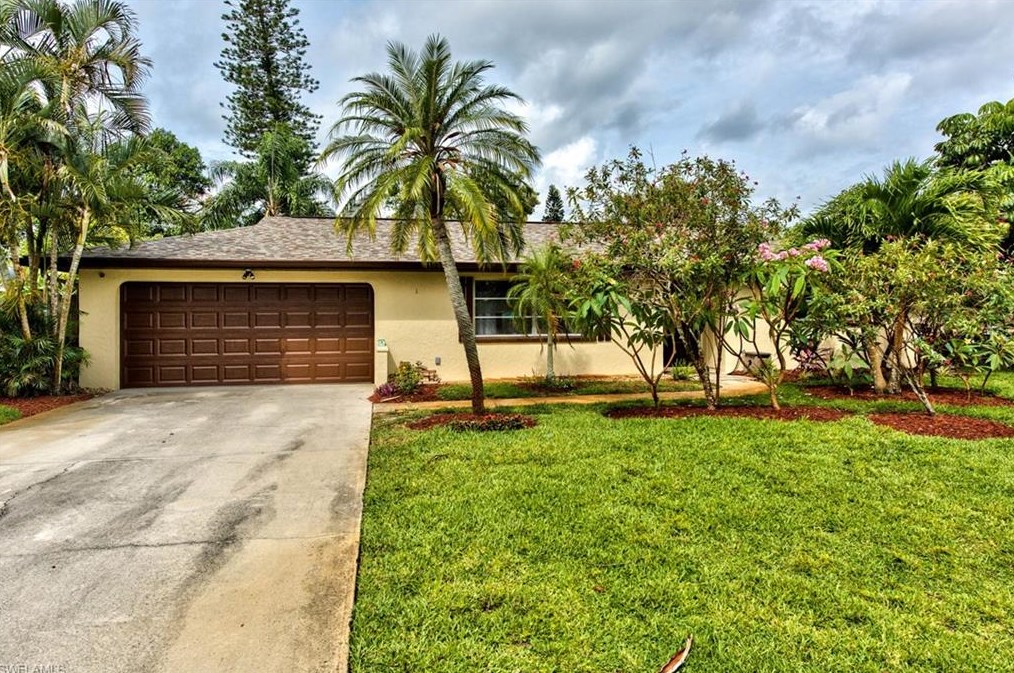 7348 Barragan Rd, Fort Myers, FL 33967-3005