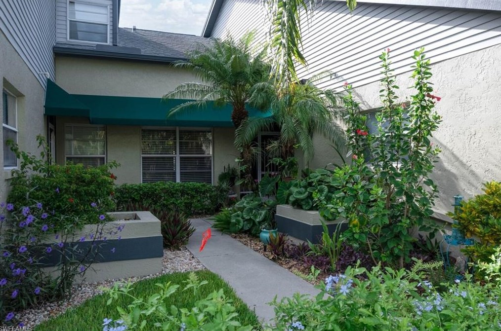 101 Mcgregor Park Cir, Fort Myers, FL 33908-5411