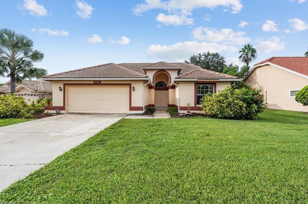 8440 Arborfield Ct, Fort Myers, FL 33912-4675