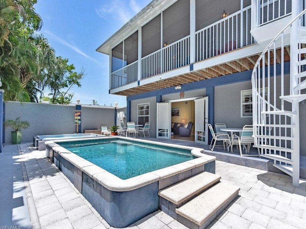 144 Mango St, Fort Myers Beach, FL 33931