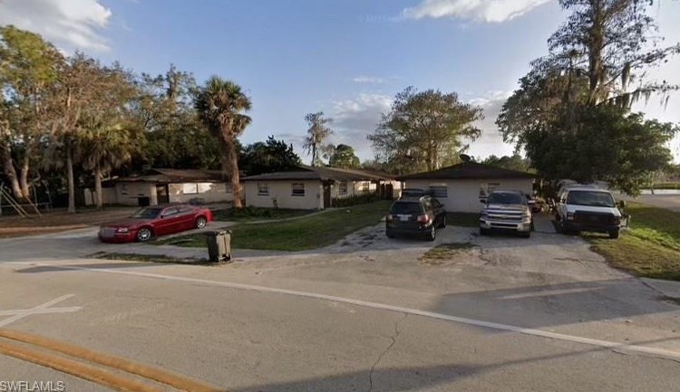 1532 Oak Dr, Fort Myers, FL 33907-2816