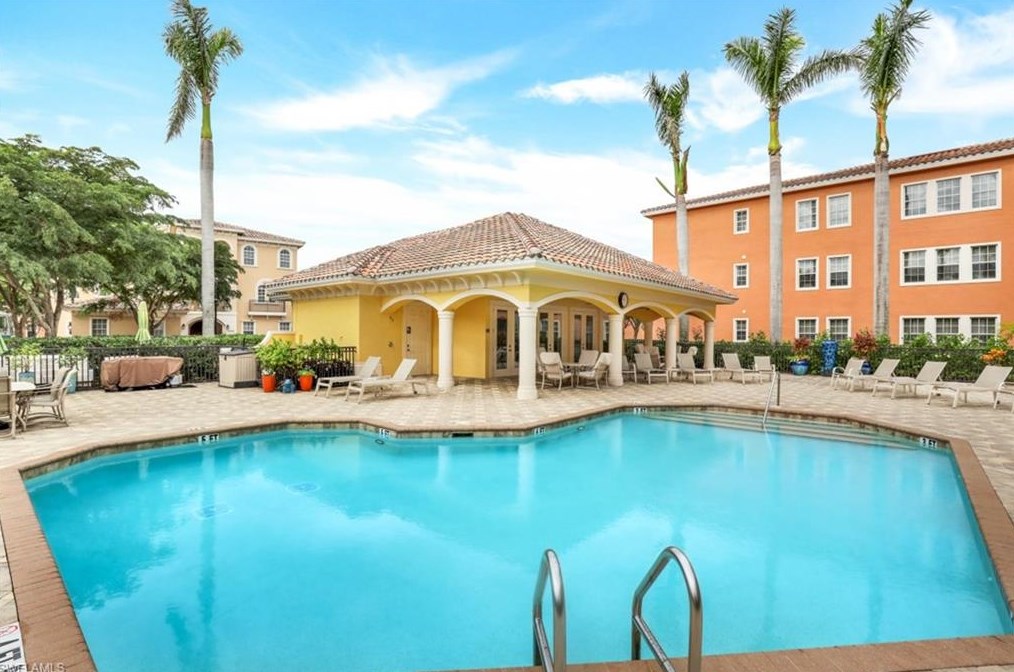 10820 Vivaldi Ct, Fort Myers, FL 33913-7673