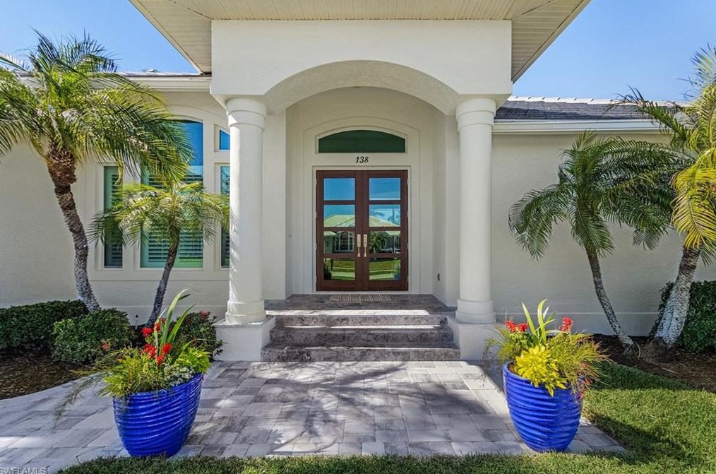 138 Leeward Ct, Marco Island, FL 34145