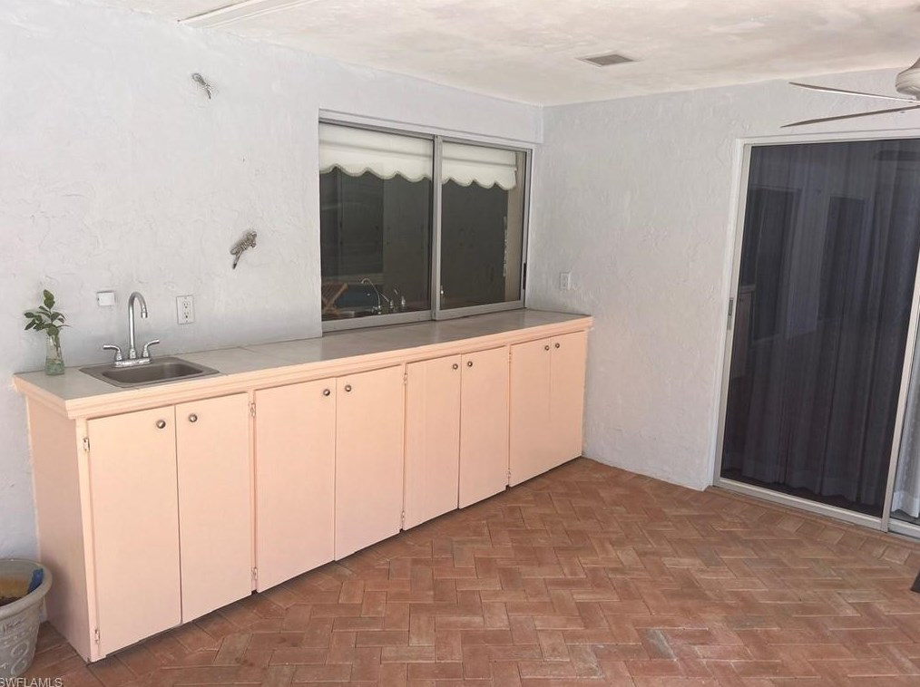 311 Broadview Dr, Fort Myers, FL 33905-3051