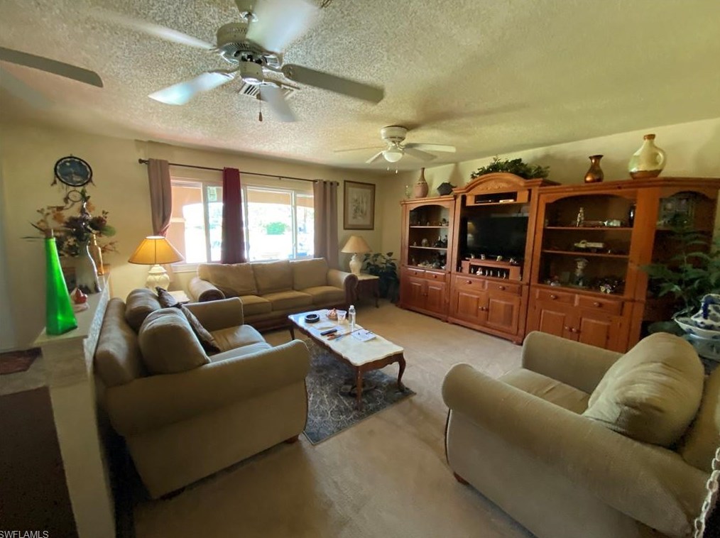 1112 Rushmore Ave S, Lehigh Acres, FL 33936