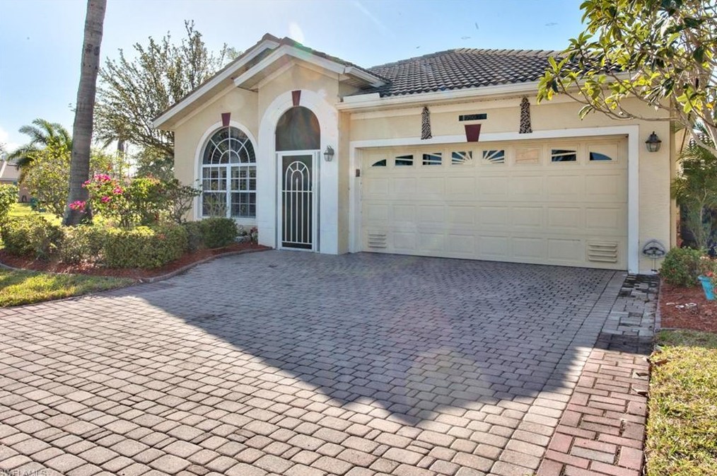 7937 Summer Lake Ct, Fort Myers, FL 33907-1819