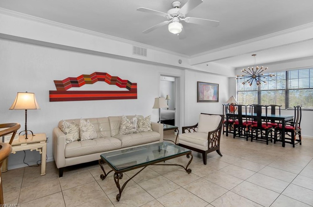 12950 Positano Cir Apt 303, Naples, FL 34105