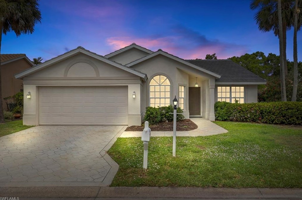 12190 Eagle Pointe Cir, Fort Myers, FL 33913-7986