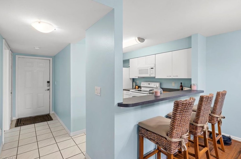 1206 6th St Unit #102, Cape Coral, FL 33990