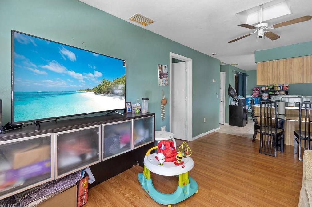 5528 1st Ave, Fort Myers, FL 33907-2810