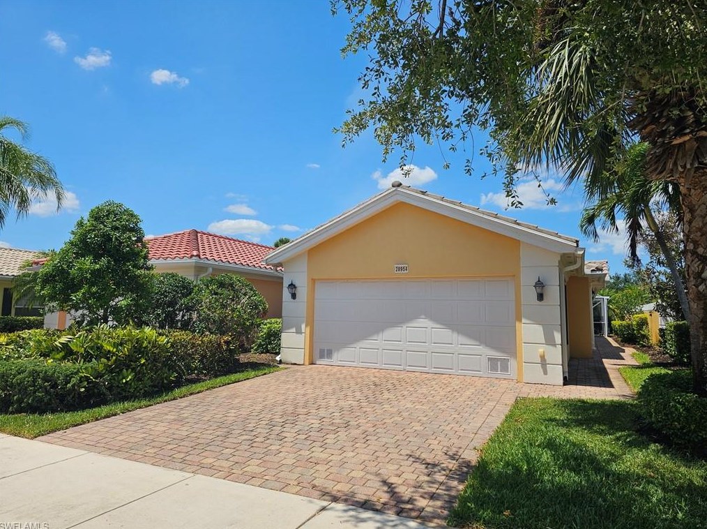 28954 Vermillion Ln, Bonita Springs, FL 34135