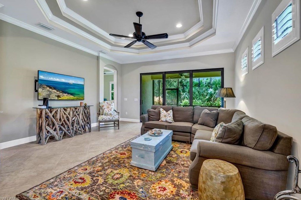 9147 Isla Bella Cir, Bonita Springs, FL 34135