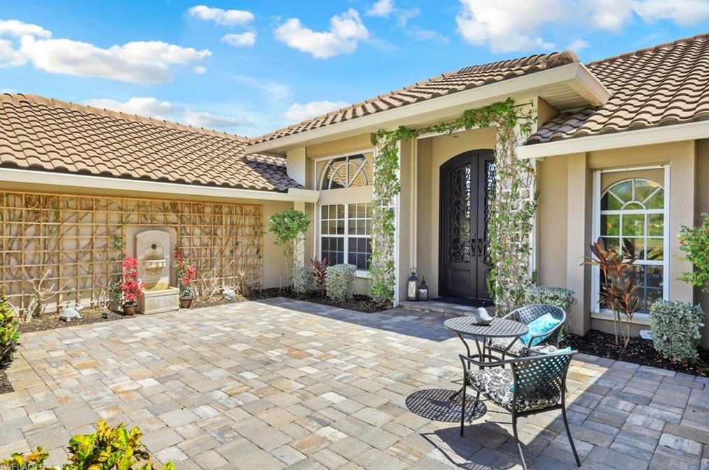 3730 Lakemont Dr, Bonita Springs, FL 34134