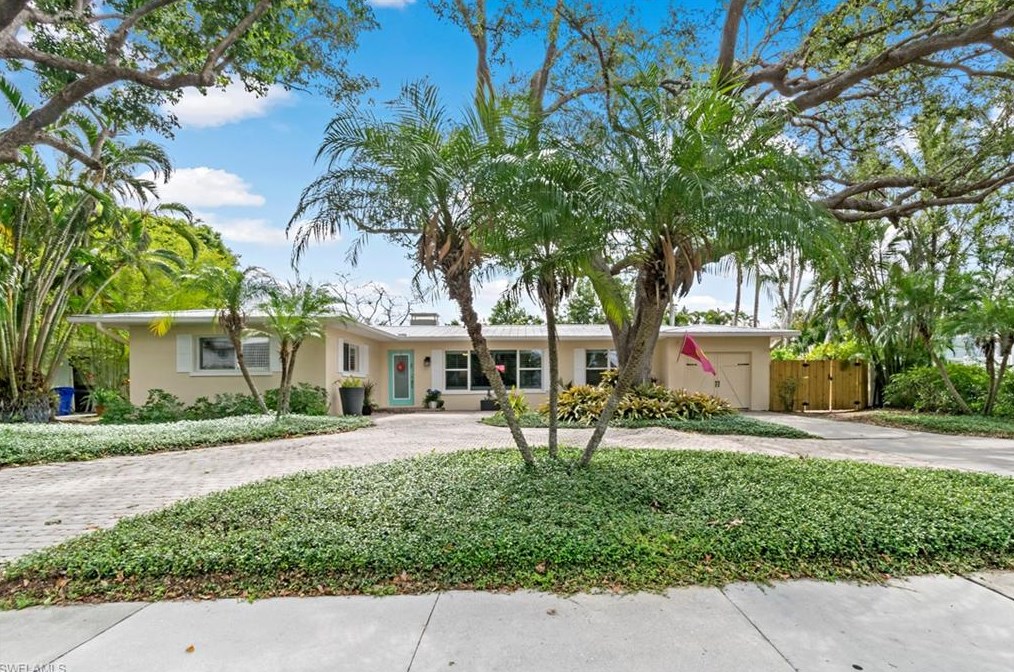 3421 Riverside Dr, Fort Myers, FL 33901-7729