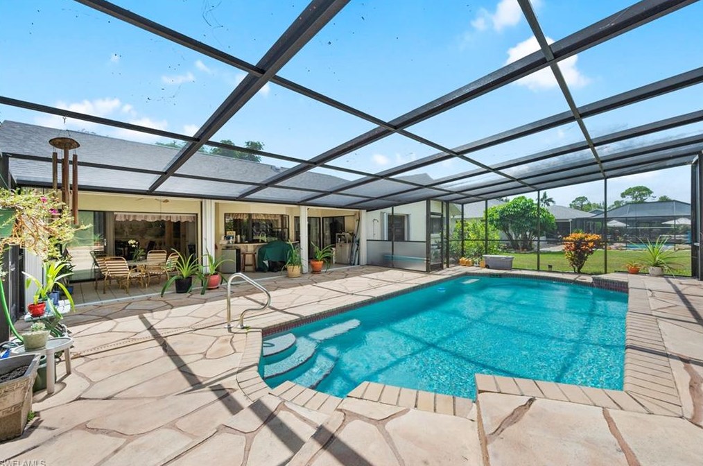 18944 Pine Run Ln, Fort Myers, FL 33967-4813