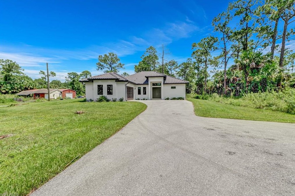 680 Wilson Blvd N, Naples, FL 34120