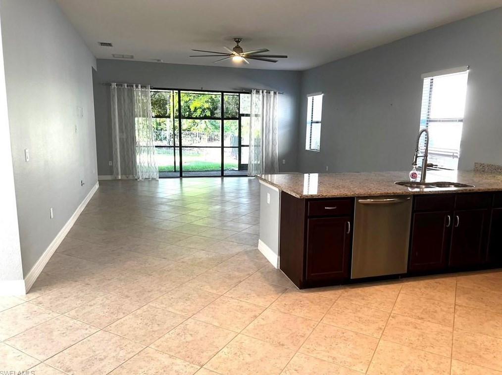 3570 Beaufort Ct, Naples, FL 34119