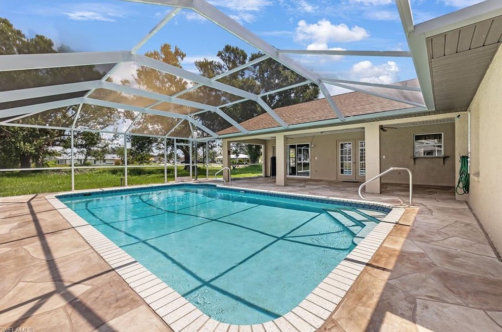 195 Uruguay Dr, Punta Gorda, FL 33983