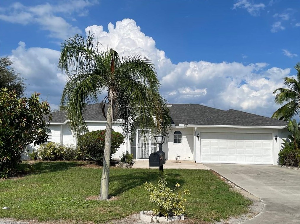 11556 Forest Mere Dr, Bonita Springs, FL 34135