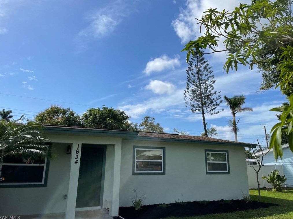 1634 Grace Ave, Fort Myers FL  33901-6927 exterior
