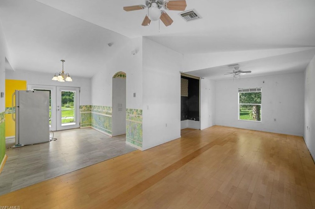 2005 Hamilton Ave, Alva, FL 33920-1819