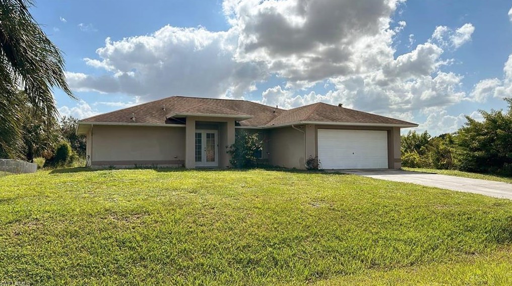 2513 48th St W, Lehigh Acres, FL 33971