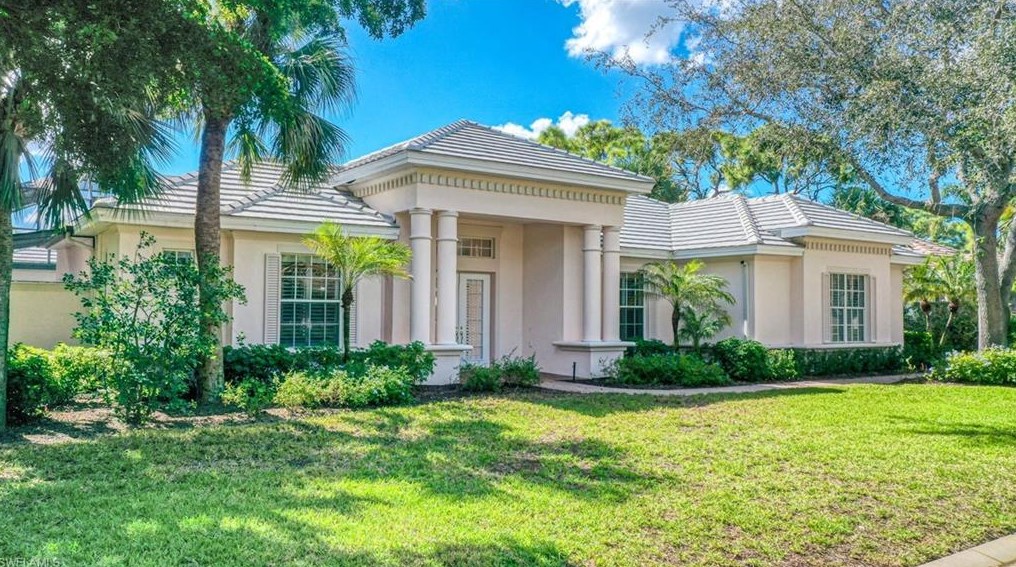 25041 Ridge Oak Dr, Bonita Springs, FL 34134