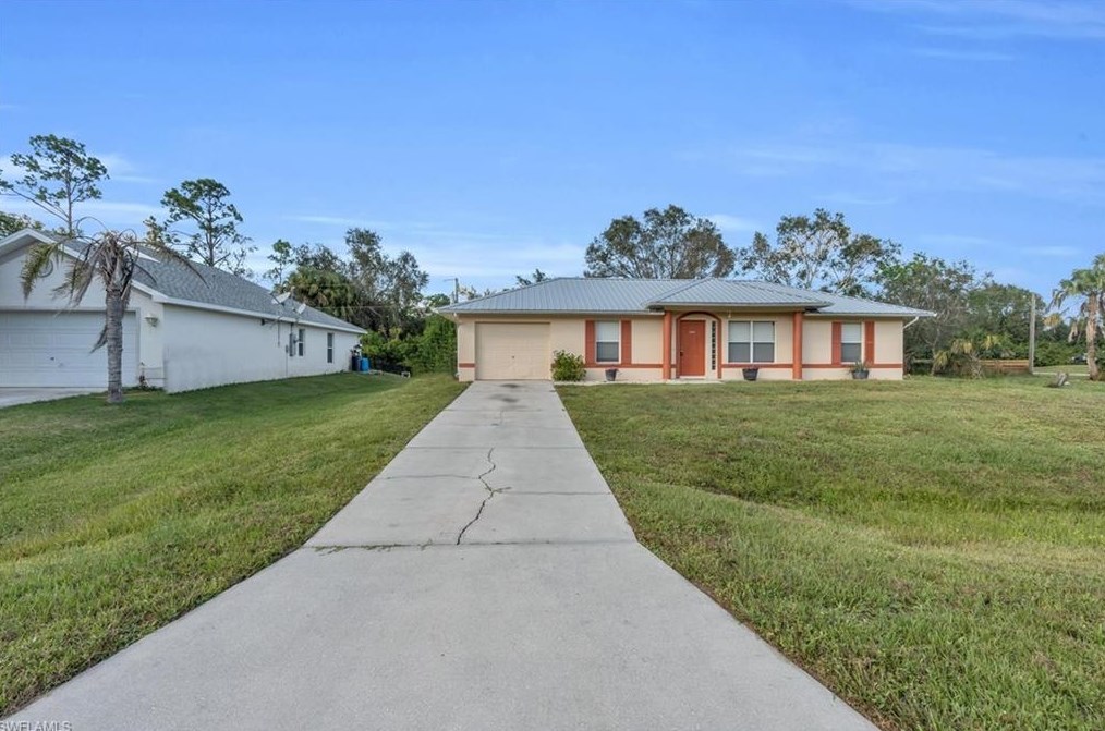 3834 Insdale St, Fort Myers, FL 33905-8705