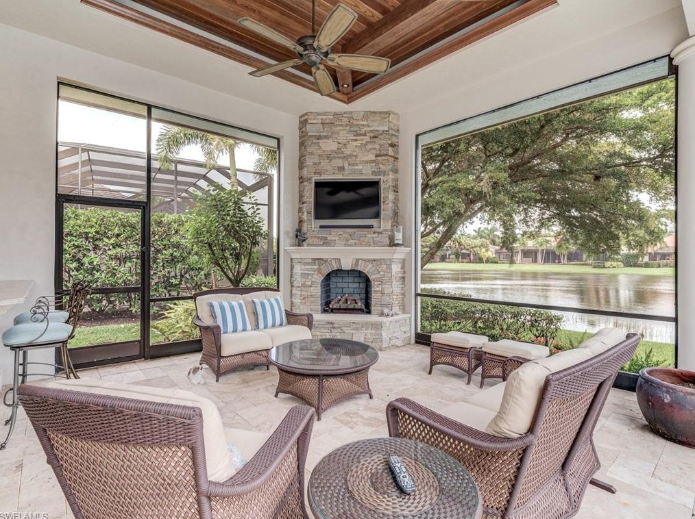 10207 Idle Pine Ln, Bonita Springs, FL 34135-8106