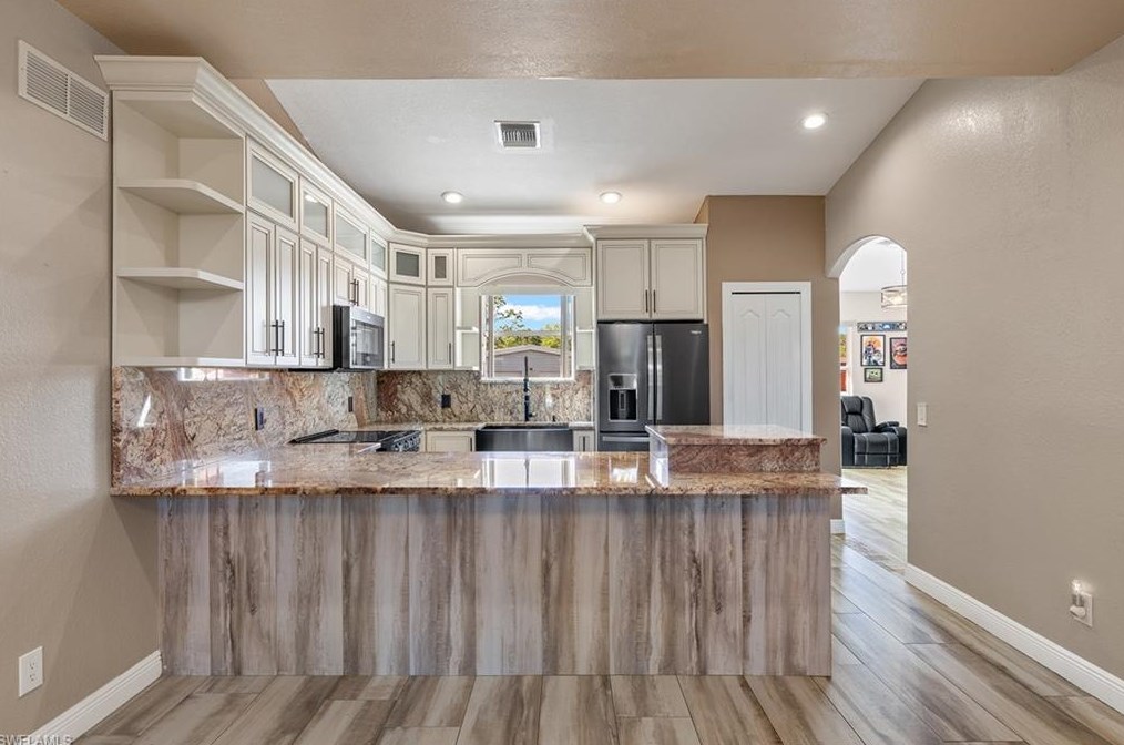 1845 Desoto Blvd N, Naples, FL 34120