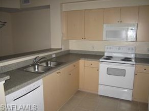 1190 Reserve Way Apt 106, Naples, FL 34105