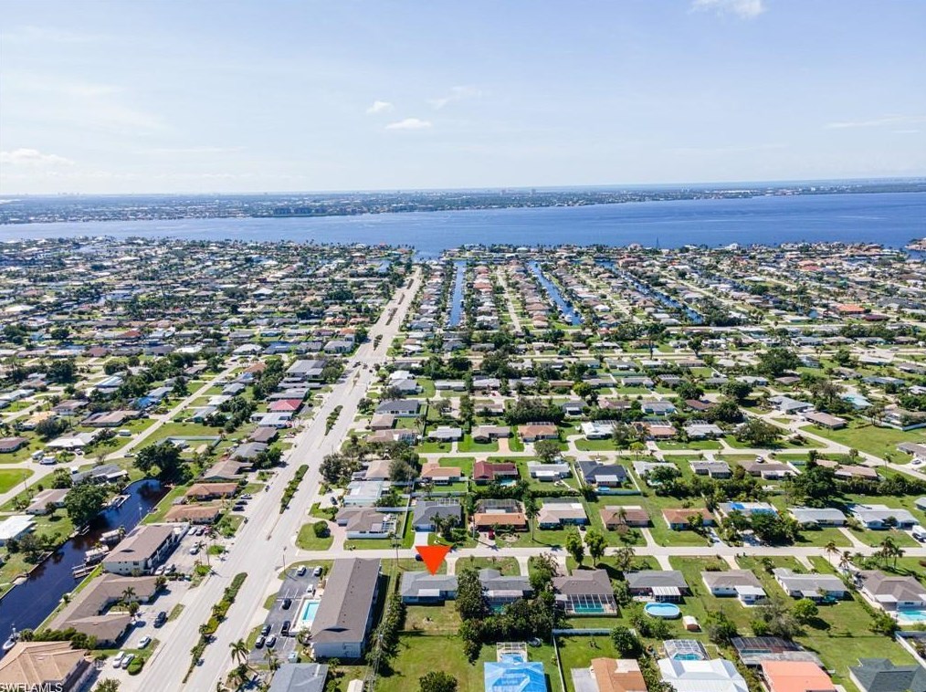 737 Sesame Ct, Cape Coral, FL 33904-5661