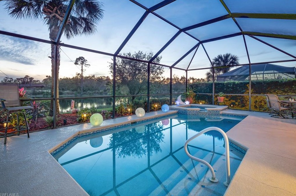 10038 Oakhurst Way, Fort Myers, FL 33913-7090