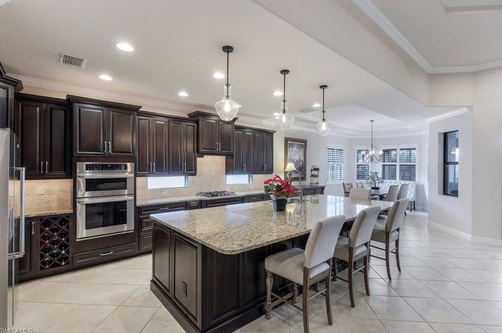 9973 Alhambra Ln, Bonita Springs FL  34135-0028 exterior