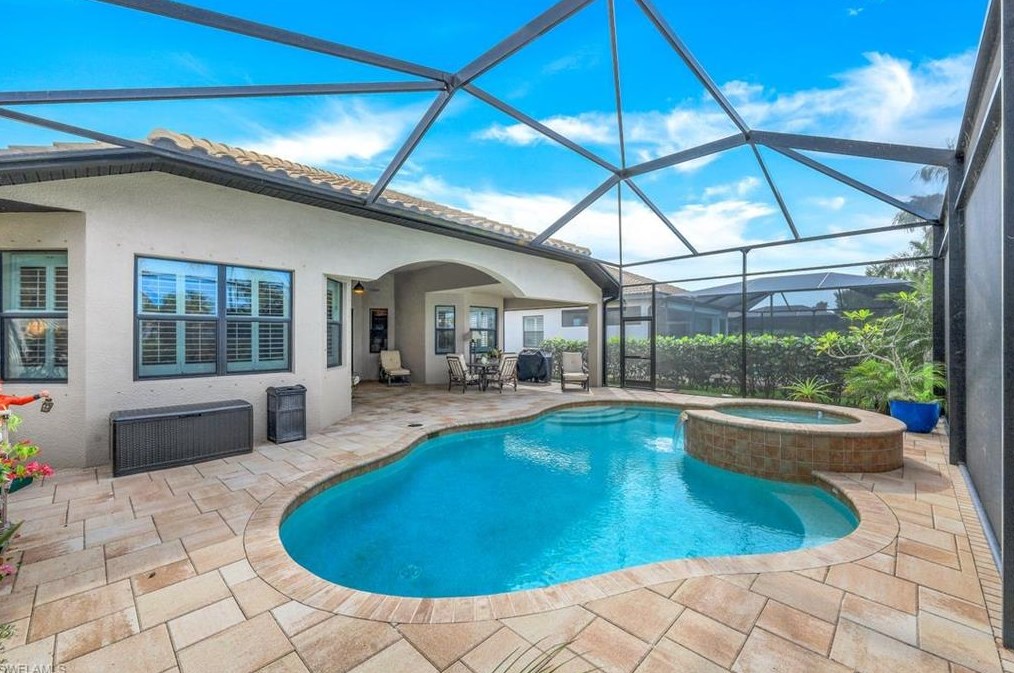 9973 Alhambra Ln, Bonita Springs FL  34135-0028 exterior